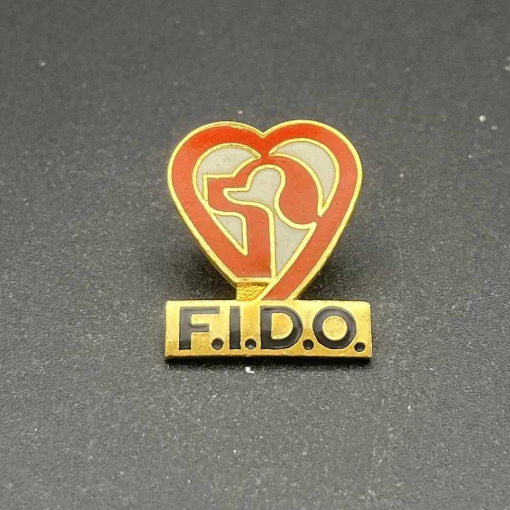 F.I.D.O.‎ Fido Dog Heart Lapel Hat Pin